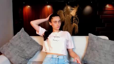 Sofiia  Everyday From 1400 to 2200 Col Time online show from 01.17.26