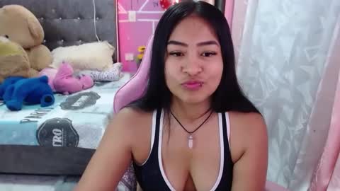 sofia Dreams online show from 12.31.24