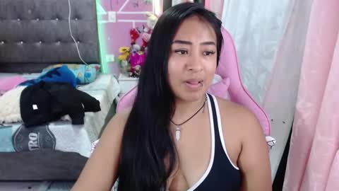 sofia Dreams online show from 01.15.25