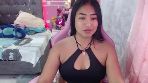 sofia Dreams online show from 01.18.25