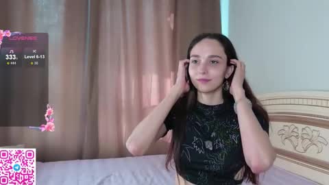 Elly online show from 10.03.25