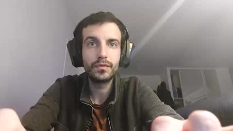 Snapshot of softndwear chatting on 12.20.24 SOFT online show from 12.20.24