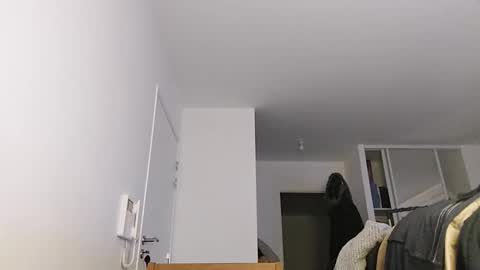 Snapshot of softndwear chatting on 01.17.25 SOFT online show from 01.17.25