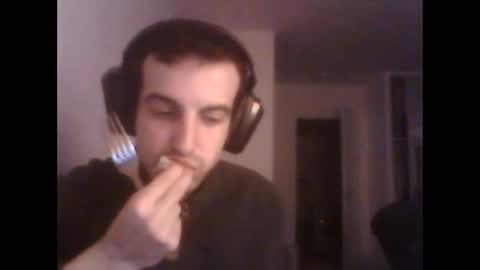 Snapshot of softndwear chatting on 01.21.25 SOFT online show from 01.21.25