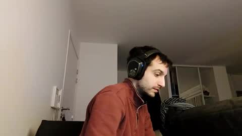 Snapshot of softndwear chatting on 01.27.25 SOFT online show from 01.27.25