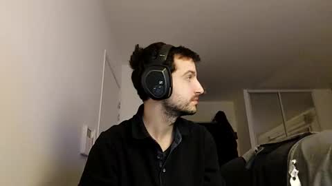 Snapshot of softndwear chatting on 02.02.25 SOFT online show from 02.02.25