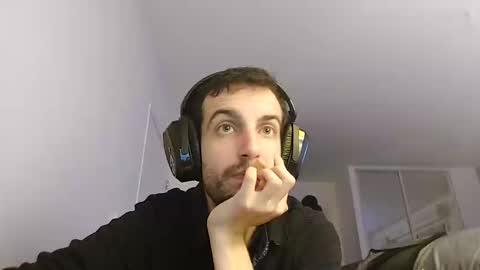 Snapshot of softndwear chatting on 02.03.25 SOFT online show from 02.03.25