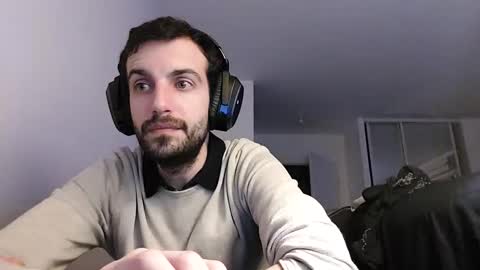 Snapshot of softndwear chatting on 02.13.25 SOFT online show from 02.13.25