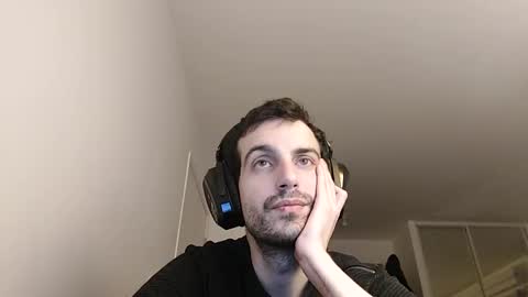 Snapshot of softndwear chatting on 02.27.25 SOFT online show from 02.27.25