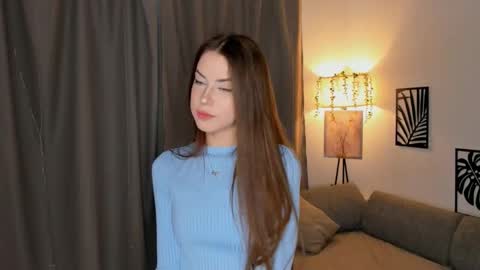 Snapshot of softrebel chatting on 10.14.25 sofia online show from 10.14.25