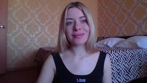 Snapshot of softy_aura chatting on 05.20.26 softy_aura online show from 05.20.26