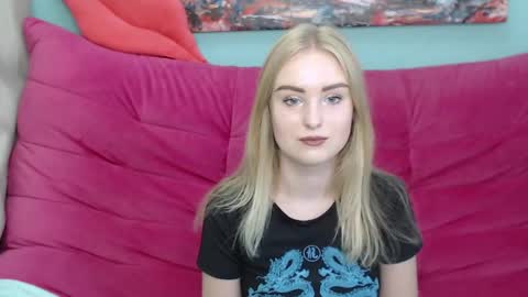 Snapshot of sofysoft chatting on 09.21.25 sofysoft online show from 09.21.25