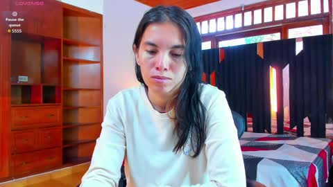 Soffyy  online show from 09.23.25