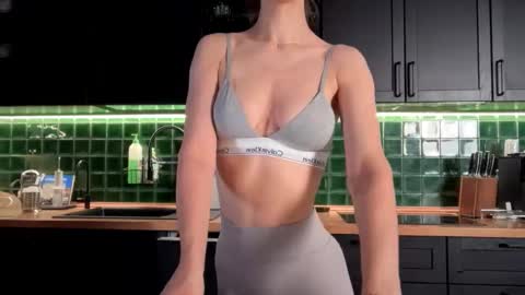 Bella online show from 01.12.26