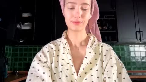 Bella online show from 02.12.26