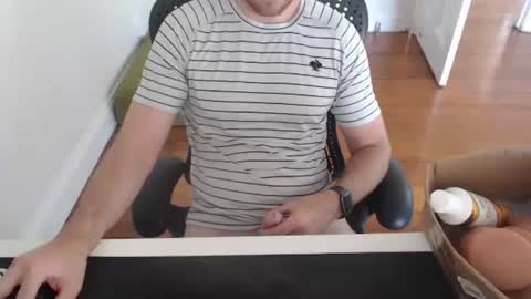 Snapshot of solidpaulie chatting on 10.06.25 Paul online show from 10.06.25