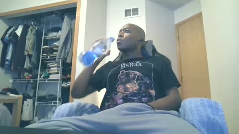 Snapshot of solidsnake992 chatting on 12.10.24 solidsnake992 online show from 12.10.24