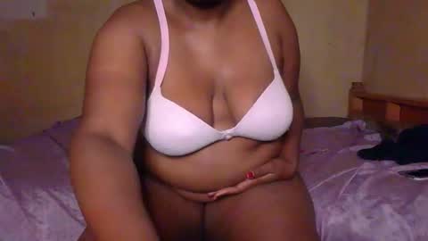 Snapshot of sollybunny chatting on 02.19.26 Solly bunny online show from 02.19.26