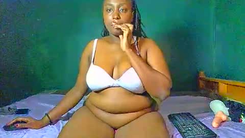 Snapshot of sollybunny chatting on 04.19.26 Solly bunny online show from 04.19.26