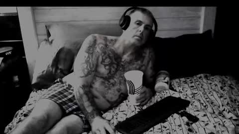 Snapshot of solodolo2020 chatting on 11.15.25 I love watching beautiful women play with themselves online show from 11.15.25