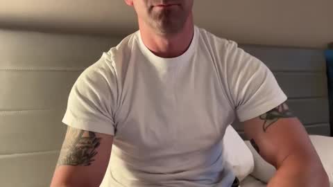 Some guy00 online show from 04.14.26