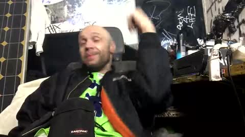 Snapshot of son_e_blacc chatting on 12.08.24 Soni online show from 12.08.24