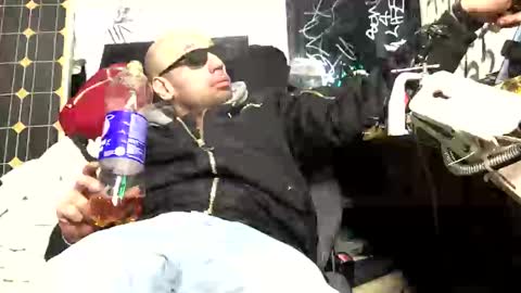 Snapshot of son_e_blacc chatting on 12.17.24 Soni online show from 12.17.24