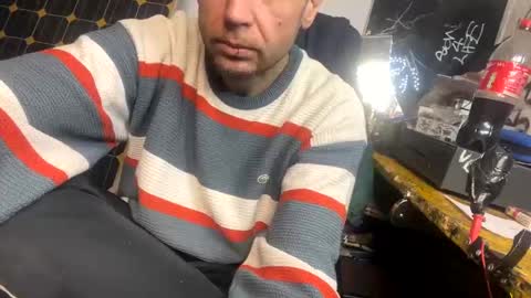 Snapshot of son_e_blacc chatting on 02.15.25 Soni online show from 02.15.25