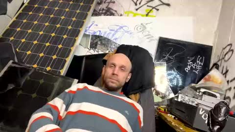 Snapshot of son_e_blacc chatting on 02.21.25 Soni online show from 02.21.25