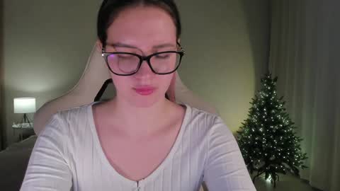 sonia_moon_ online show from 12.08.24