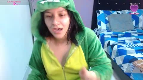 sonialatin69 online show from 12.10.24