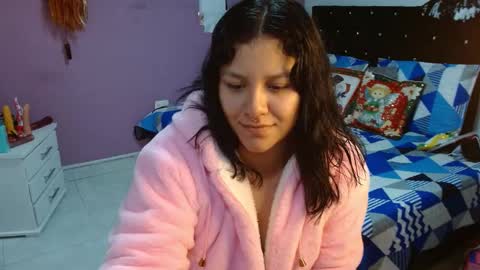 sonialatin69 online show from 12.21.24