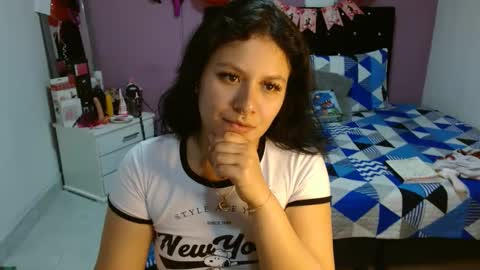 sonialatin69 online show from 02.13.25