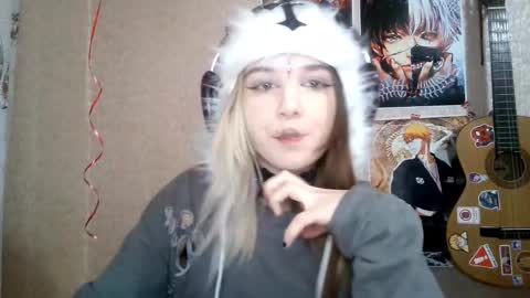 Snapshot of sonwosick chatting on 03.12.26 Mila online show from 03.12.26