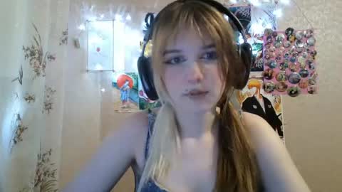 Snapshot of sonwosick chatting on 07.18.26 Mila online show from 07.18.26