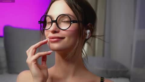 Snapshot of sonyaericsson chatting on 02.27.25 Eva 3 online show from 02.27.25