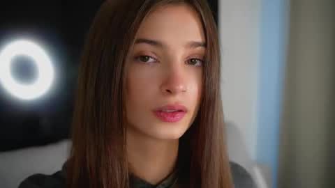 Snapshot of sonyaericsson chatting on 10.06.25 Eva 3 online show from 10.06.25