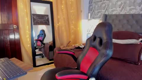 sophie online show from 09.18.25