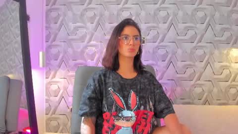 Snapshot of sophi_01 chatting on 07.06.26 sophie online show from 07.06.26