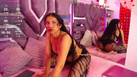 Snapshot of sophi_gray chatting on 02.11.25 Shophi online show from 02.11.25