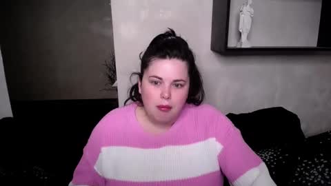 sophia__olsen online show from 10.12.25