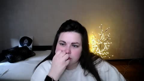 sophia__olsen online show from 04.03.26