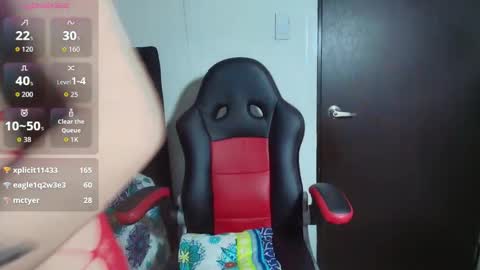 Snapshot of sophia_arevalo_ chatting on 10.29.25 Sophia online show from 10.29.25