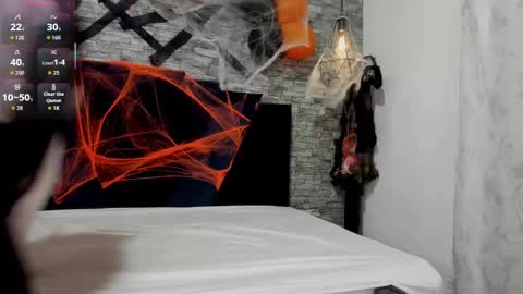 Sophia  online show from 10.29.25