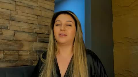 Snapshot of sophia_dior1 chatting on 10.09.25 Sophia online show from 10.09.25