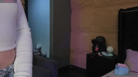 Snapshot of sophia_dior1 chatting on 11.09.25 Sophia online show from 11.09.25