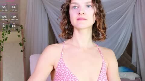 Snapshot of sophia_dreamy chatting on 02.06.26 Sophia online show from 02.06.26