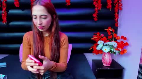 Snapshot of sophia_greey chatting on 10.13.25 sophia_greey online show from 10.13.25