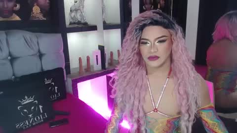 Snapshot of sophia_hott01 chatting on 10.02.25 sophia_hott01 online show from 10.02.25