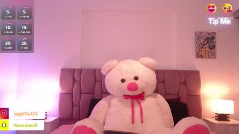 Sophia Carson online show from 12.18.24